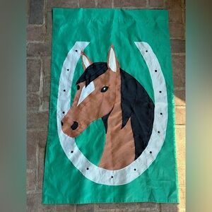 Horse and Horseshoe NCE Decorative Nylon Outdoor Flag 1996 28" x 44" EUC Green